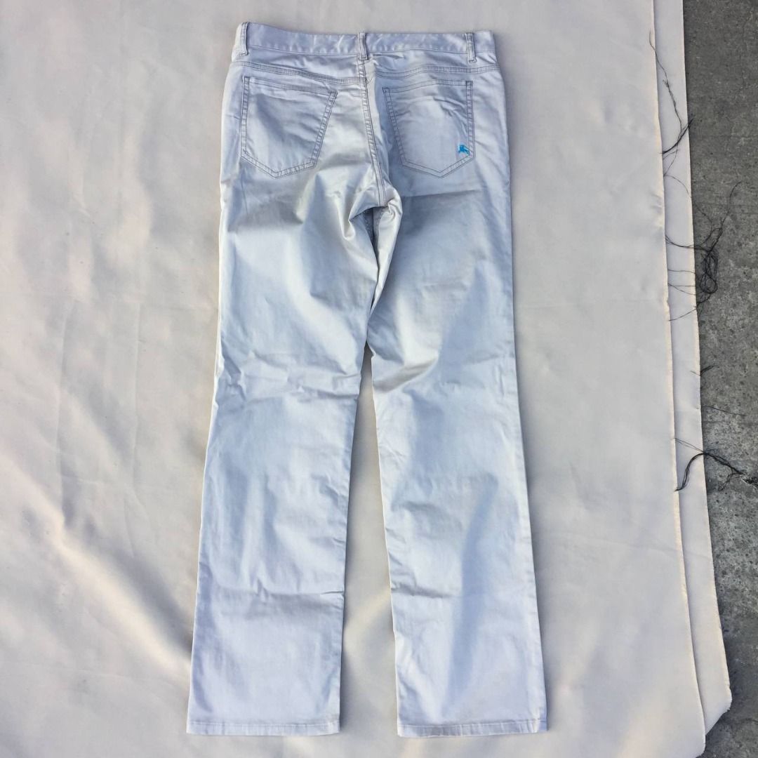 BURBERRY BLACK LABEL Straight Cut Pants (Category: Jeans) located in Pagsanjan. Submitted by ovothrift (Listing ID 1435475525, Image 3). Description: Length 39.5 Waist size 30 Thigh 12 Hem 7.5 (by inches) Very Good Condition No issue Authentic thrfited Feel free to message me if you have questions or want more photos random freebies each order.