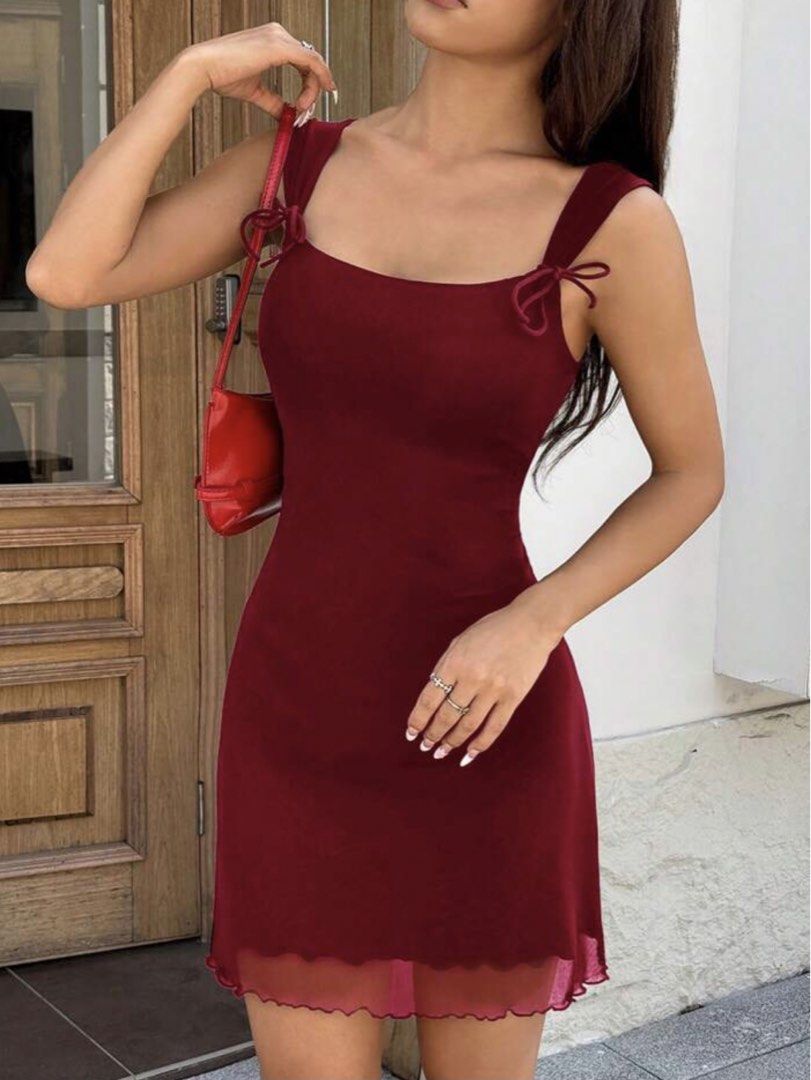 Burgundy Mini Dress with Tie Straps (Category: Dresses) located in Cainta. Submitted by sabdeclutts (Listing ID 1435358191, Image 1). Description: - Burgundy mini dress - Tie straps - Sheer hemline - Form-fitting silhouette - Ideal for nights out and special events SIZE - Bust: 78cm - Waist: 67cm - Length: 64cm - Straps Length: 26cm MOD: Lalamove MOP: Gcash | BPI LOC: Cainta, Rizal TERMS & CONDITIONS - Pay as you order - Strictly no refund / canc