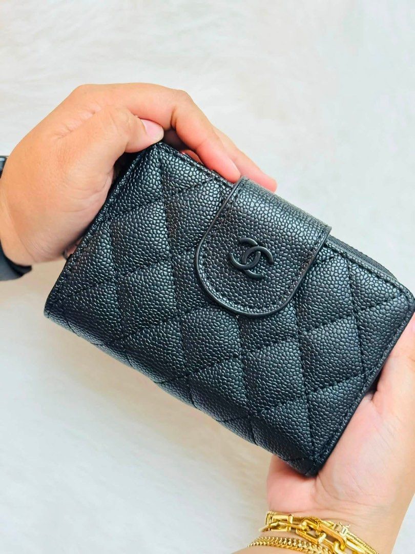 Chanel Black Quilted Wallet (Category: Luxury Bags & Wallets) located in Manila. Submitted by rcwluxx (Listing ID 1435432019, Image 1). Description: Our luxury bag is crafted for those who appreciate elegance, confidence, and timeless style. ✨.