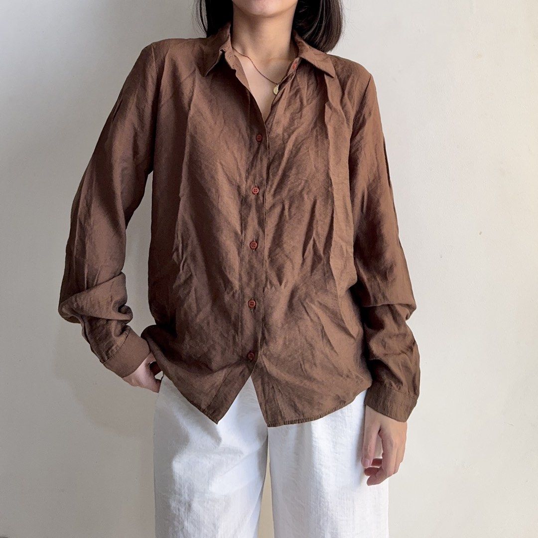 Chocolate Button-Up Longsleeves (Category: Longsleeves) located in Bulacan. Submitted by _arislmt (Listing ID 1414526594, Image 1). Description: Perfect for lazy days.