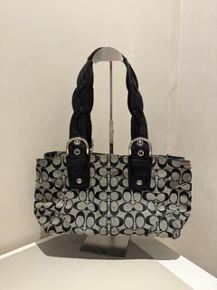 (Category: ) located in . Submitted by dee_preloved03 (Listing ID 1435464611, Image 1). Description: .