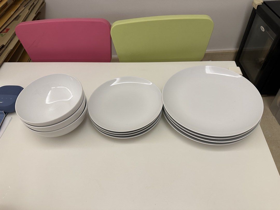 Crate & Barrel White Dinnerware Set442306807611402243