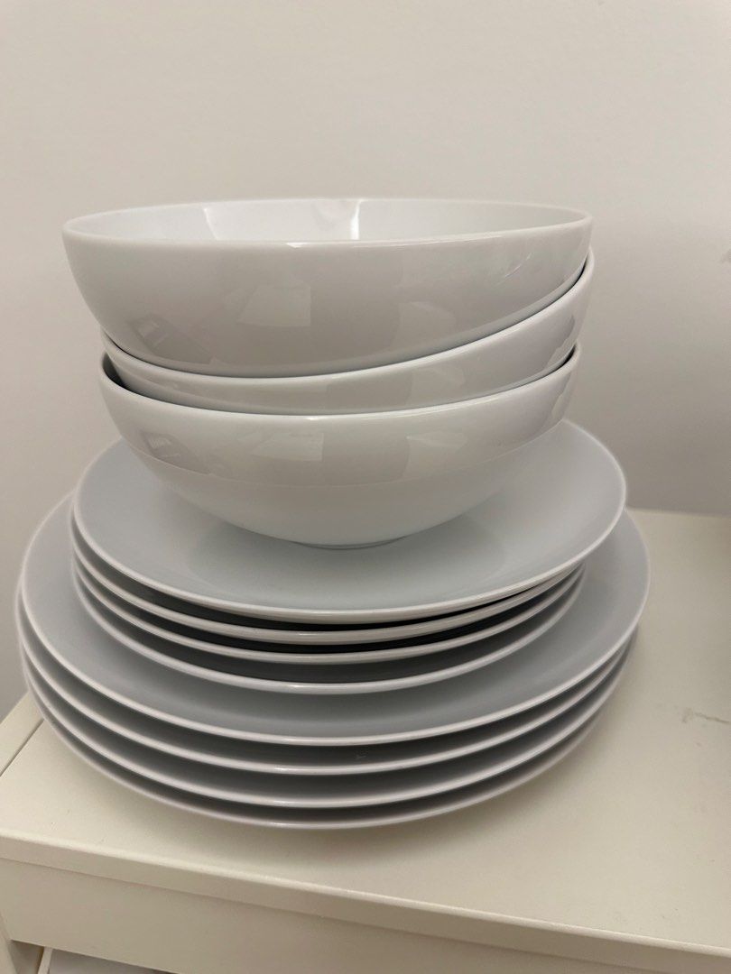Crate & Barrel White Dinnerware Set