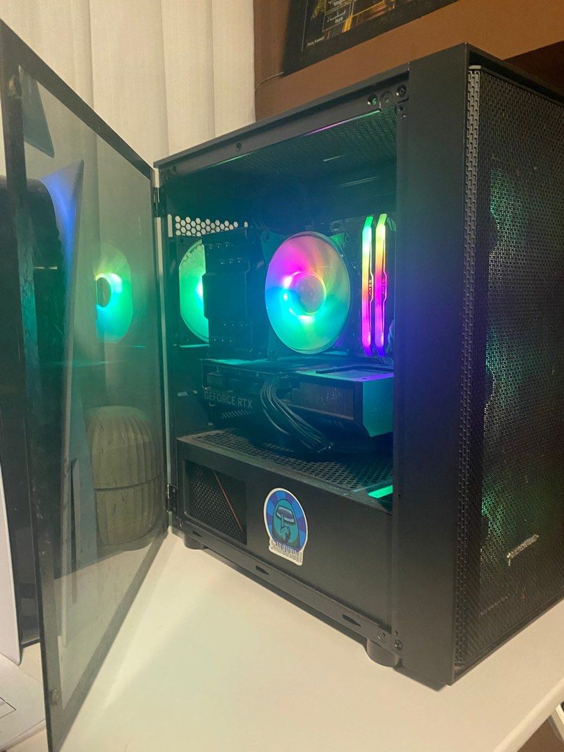 Custom Gaming PC with RTX Graphics Card442550172705761280