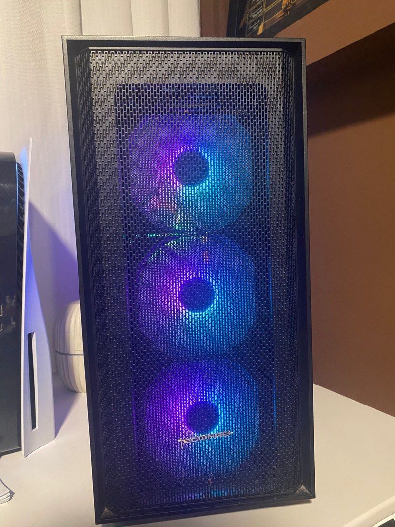 Custom Gaming PC with RTX Graphics Card442550172705761281