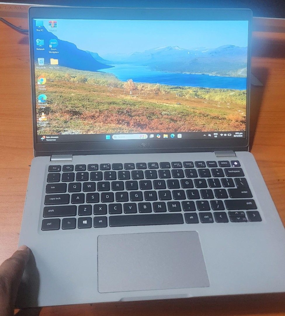 Dell Latitude441881566244382720