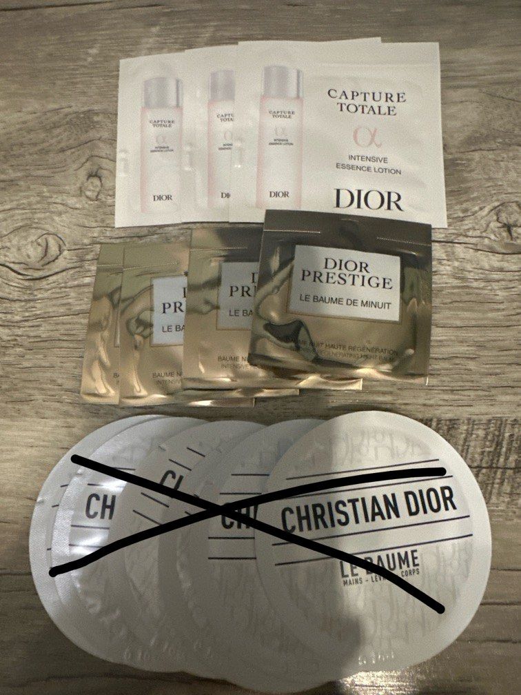 Dior sample （分類：面部 - 面部護理）位於 Hong Kong。 由 dada510 提交（商品編號 1372237660，圖片 1）。簡介： Dior sample 旅行裝 Hand cream 化妝水 晚霜 $4/包 。