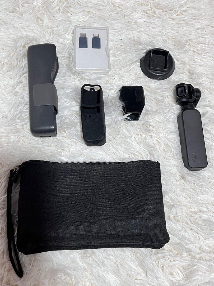 DJI Osmo Pocket 1 (Category: Gimbals & Stabilizers ) located in Las Pinas. Submitted by scarlet_stuff (Listing ID 1435351804, Image 2). Description: RFS: upgrade and seldom used and the stain was due to long storage Will get everything with SD card but the SD card is not compatible .