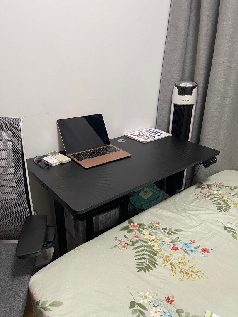 Electric Height Adjustable Standing Desk