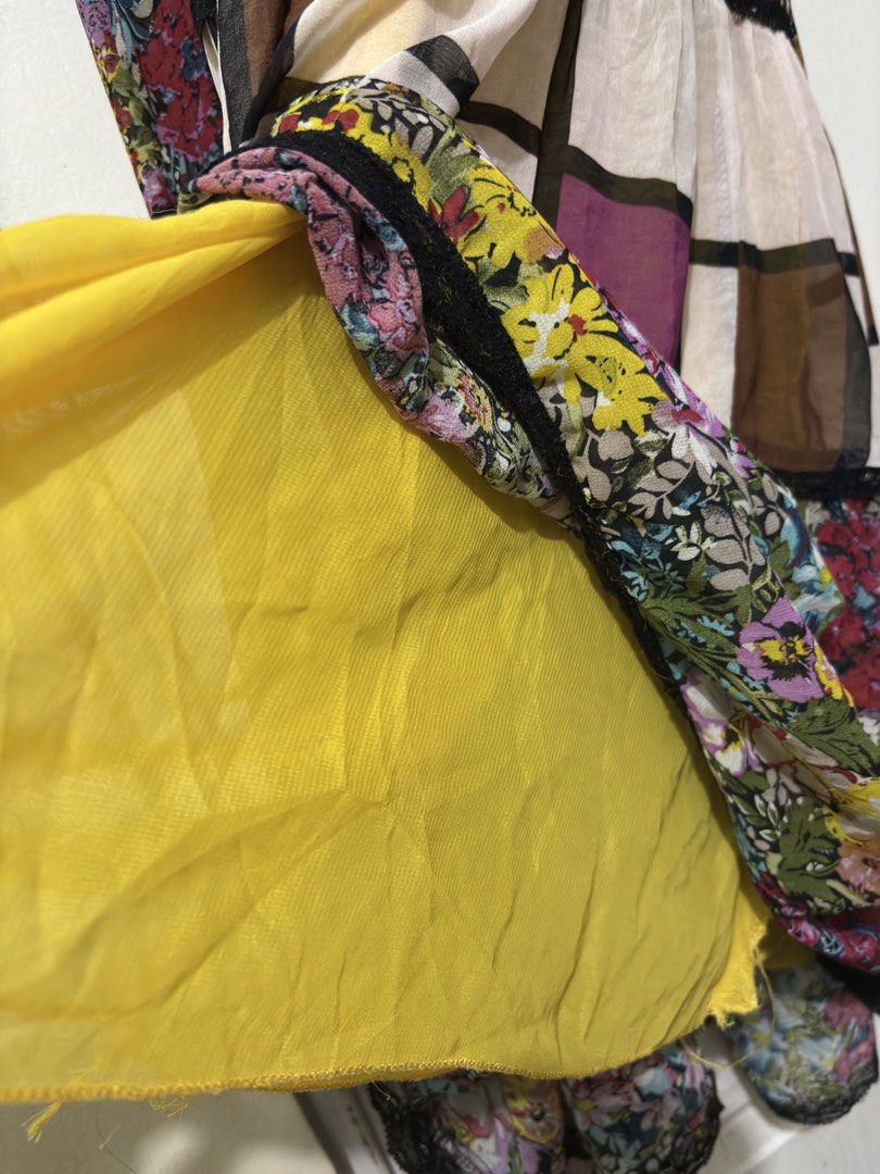Floral Print Spaghetti Strap Dress (Category: Dresses) located in Manila. Submitted by kykynsss (Listing ID 1435369740, Image 3). Description: Preloved Dress. Decluttering. For pick up only. Brgy La Paz Makati City.