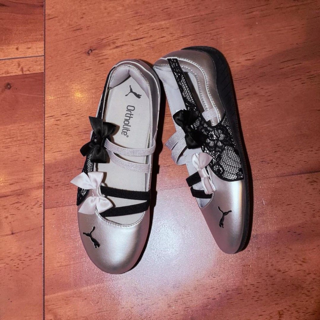 FREE SHIPPING NATIONWIDE EXCLUSIVE PUMA SPEEDCAT BALLET LACE SILVER (Category: Flats & Sandals) located in Quezon City. Submitted by wcfhomeandoffice (Listing ID 1435404779, Image 3). Description: size available 6.5, 7, 7.5, 8, 8.5 pwd pick up sa bahay LBC and JRS if malayo lalamove if malapit.