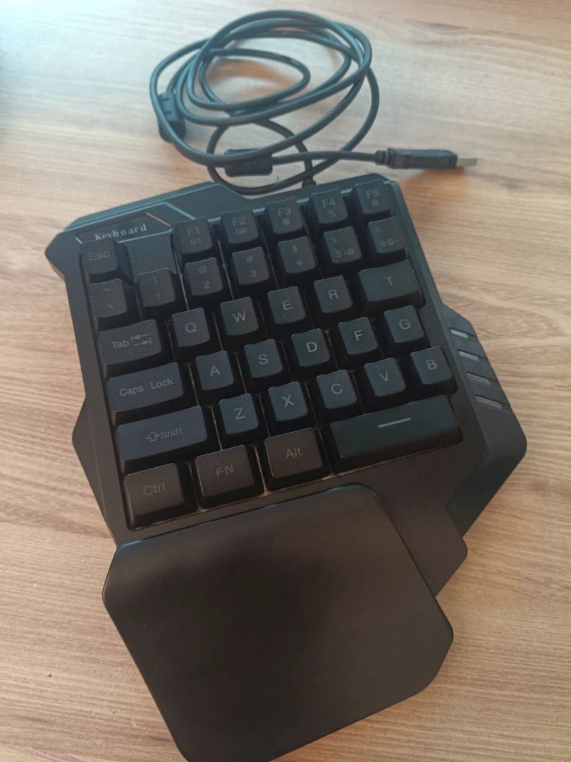 G92 Single-Handed Membrane Gaming Keyboard442004147840624641