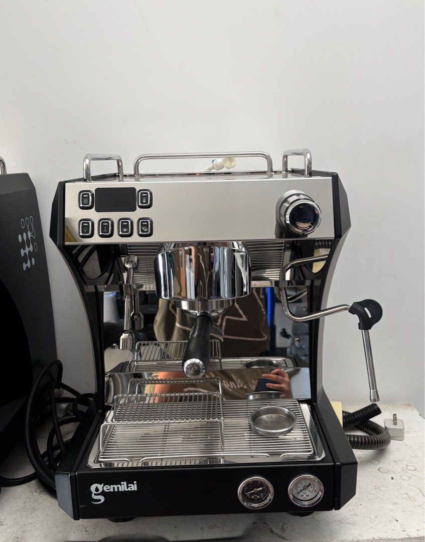 GEMILAI CRM 3121A (Category: Coffee Machines & Makers) located in Pulilan. Submitted by sebbii (Listing ID 1435355994, Image 1). Description: .