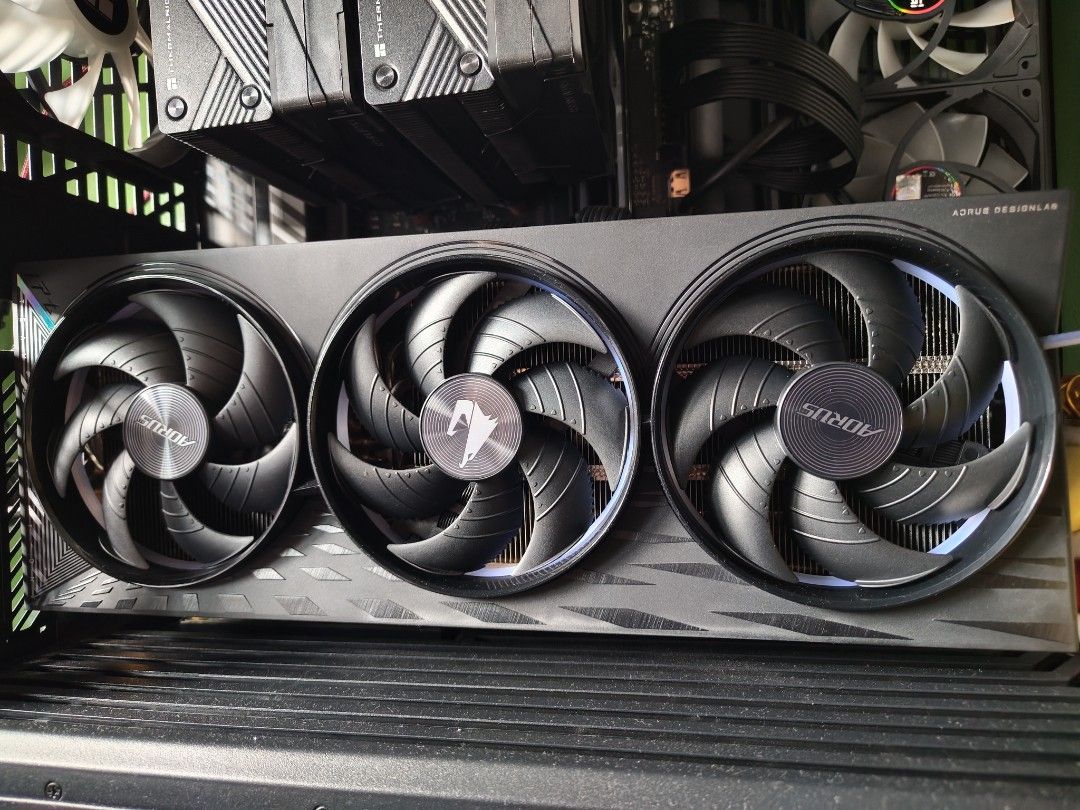 GIGABYTE AORUS Elite AMD Radeon RX 9070 XT442013913994373122