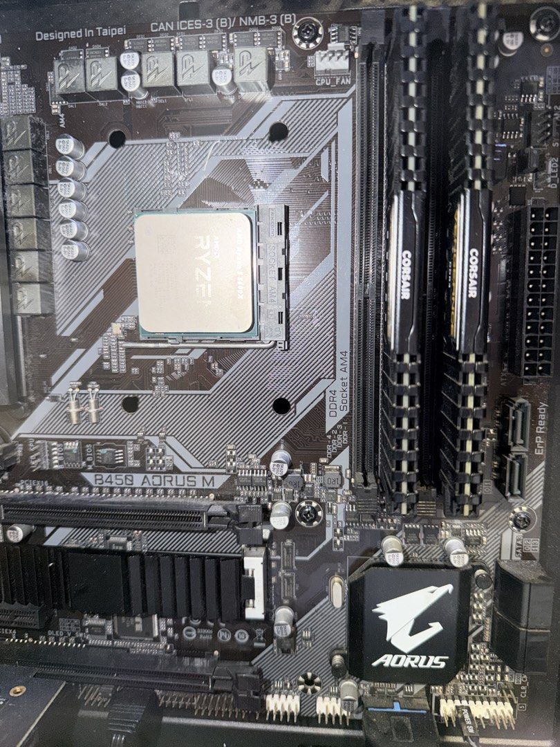 Gigabyte B450 AORUS M + Ryzen 5 5600X CPU