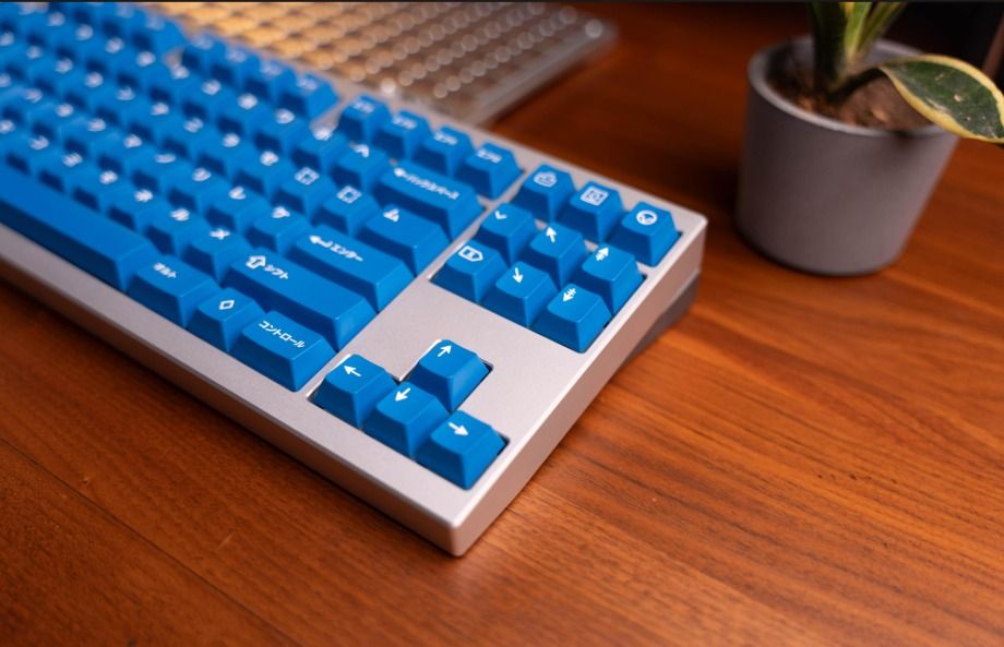 GMK Masterpiece442348017540157440