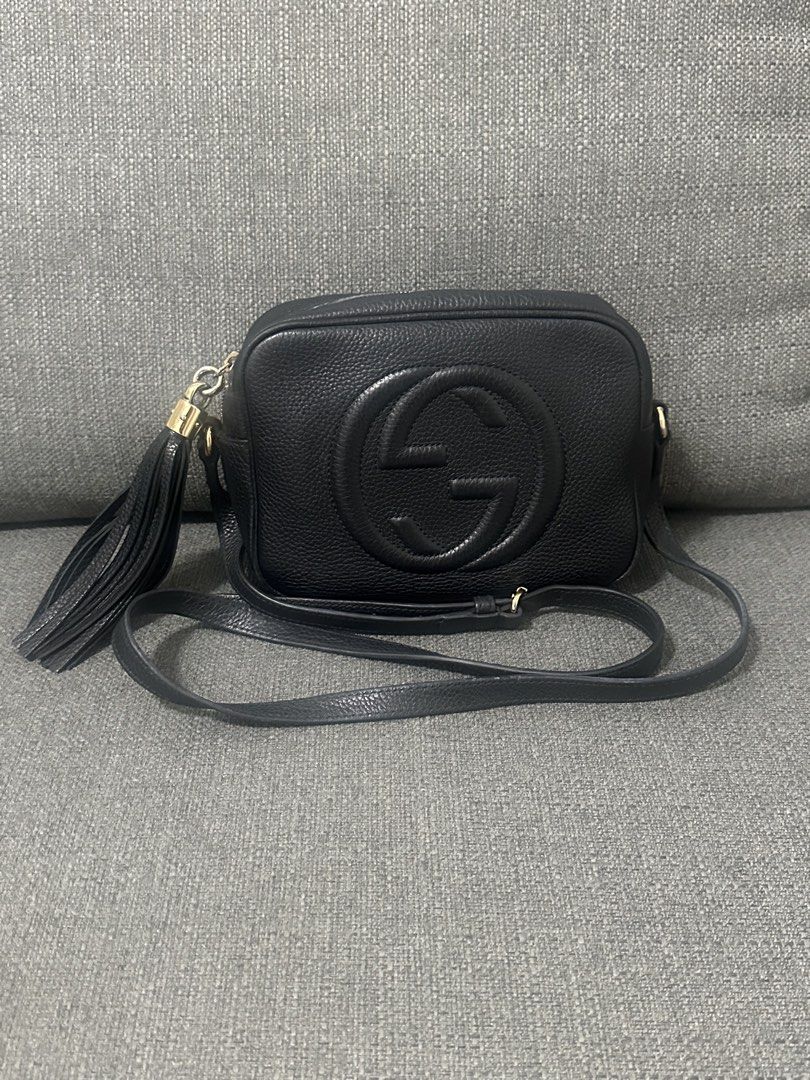 Gucci Soho Disco Bag in Black (Category: Luxury Bags & Wallets) located in Quezon City. Submitted by rroldcloset (Listing ID 1435413640, Image 1). Description: Gucci Soho Bag in Black.