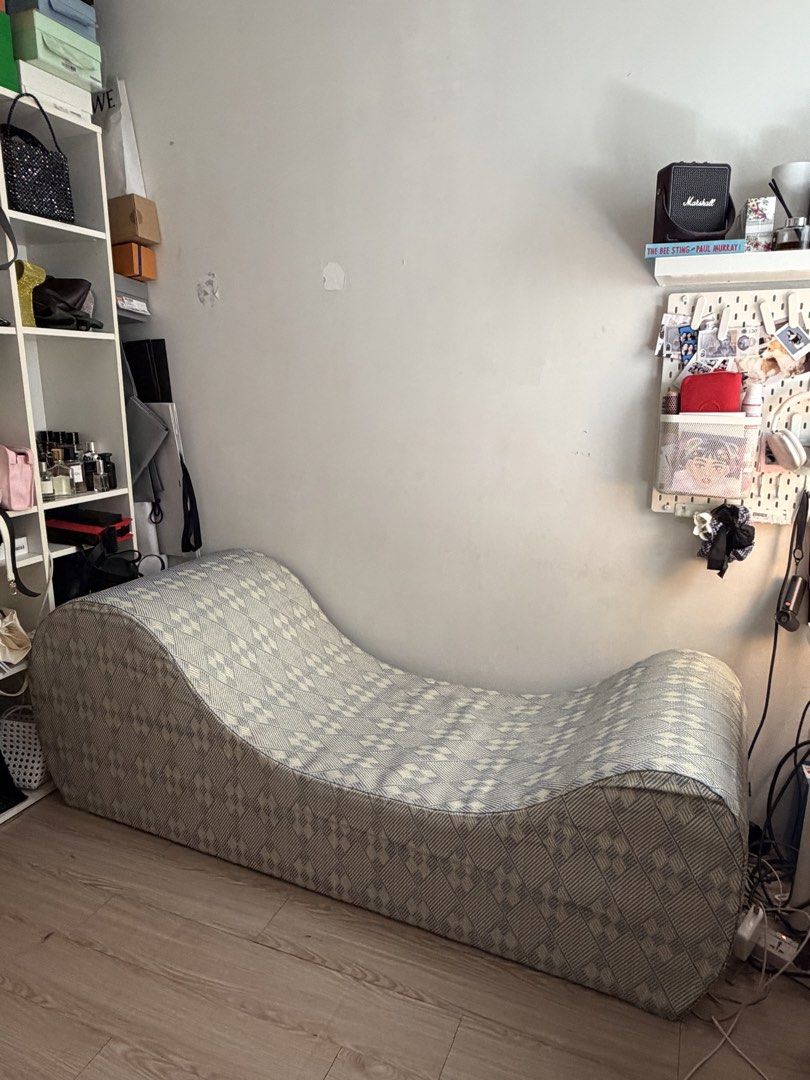HaloHalo Alon Couch Chaise Lounge (Category: Sofas) located in Manila. Submitted by jenniek24 (Listing ID 1435420437, Image 1). Description: ORIGINAL HALOHALO PIECE ALON COUCH - Stylish chaise lounge with a unique curved design. - Features a woven fabric with a blue and cream geometric pattern. - Well-padded for ultimate comfort. - Ideal for lounging and relaxation. - Detailed weave adds to its aesthetic appeal..