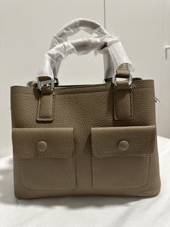 (Category: ) located in . Submitted by ysl1411 (Listing ID 1435428651, Image 1). Description: .