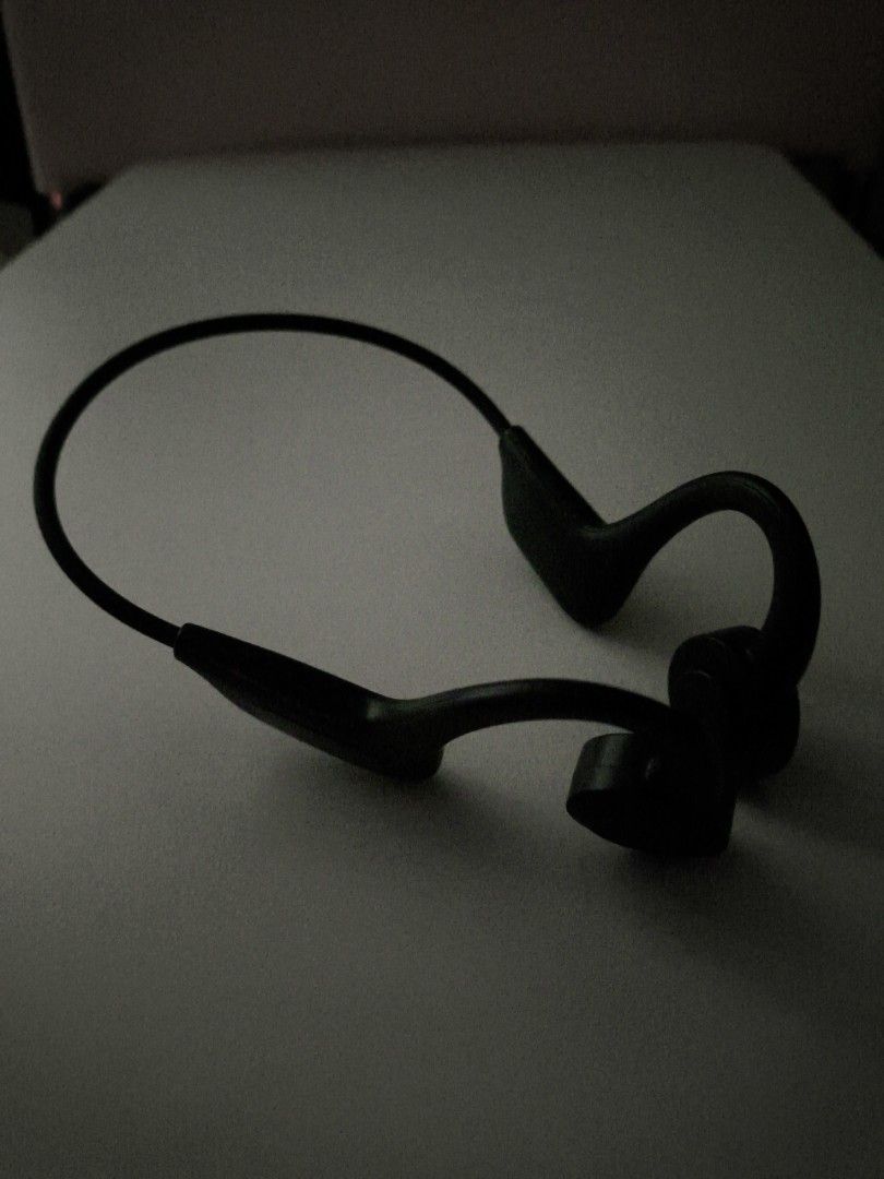 Headphones - Black442180227281735680