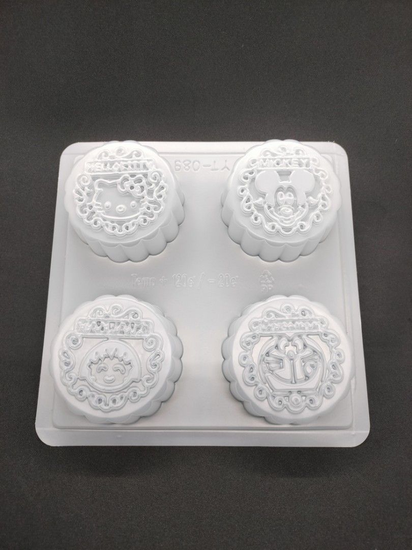 Hello Kitty & Doraemon Mooncake Mold