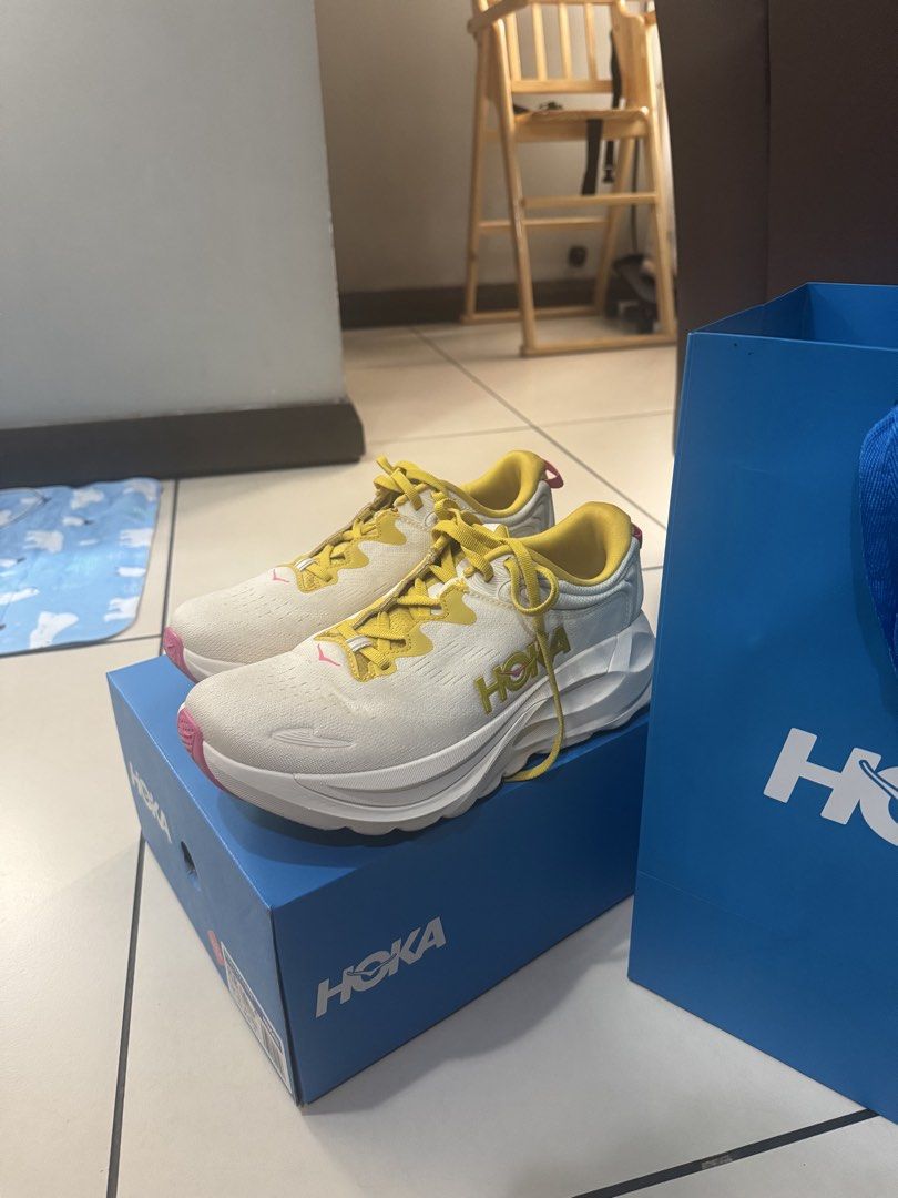 Hoka Gaviota 6 Wide (Category: Sneakers) located in Quezon City. Submitted by tringalingg (Listing ID 1435345801, Image 2). Description: - Hoka W Gaviota 6 Wide - Includes original box and shopping bag - Original price: PHP 10,497.00 (see receipt) - Used only twice (good as new) - RFS: impulse buy, not using it.