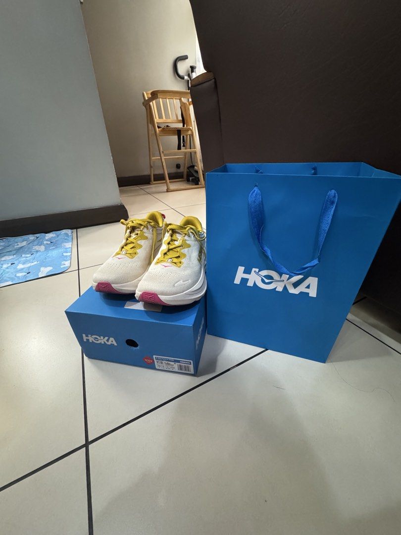 Hoka Gaviota 6 Wide (Category: Sneakers) located in Quezon City. Submitted by tringalingg (Listing ID 1435345801, Image 1). Description: - Hoka W Gaviota 6 Wide - Includes original box and shopping bag - Original price: PHP 10,497.00 (see receipt) - Used only twice (good as new) - RFS: impulse buy, not using it.