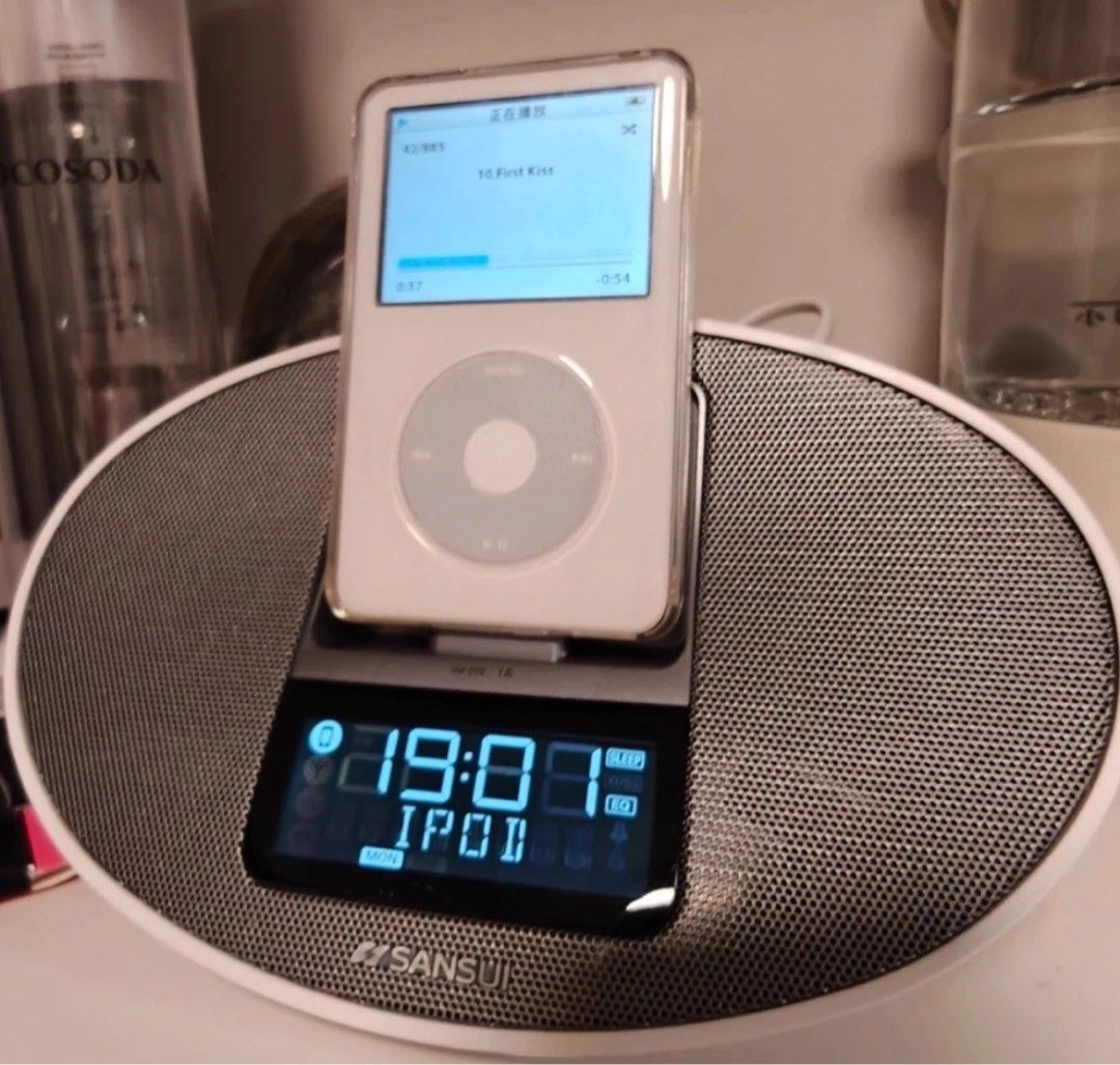iPod dock Speaker iPod Classic iPod Nano -Sansui (Category: Soundbars, Speakers & Amplifiers) located in Manila. Submitted by yezdeal2017 (Listing ID 1435380809, Image 3). Description: 🎶 Retro vibes, solid sound! 🎶 Selling a **Sansui iPod Dock Speaker** for only **₱2499** 💥 🔌 Works perfectly with: • iPod Nano (1st–6th Gen) • iPod Classic • iPod Video ✅ Clean audio quality ✅ Classic dock design ✅ Great for collectors or daily use Bring your ol