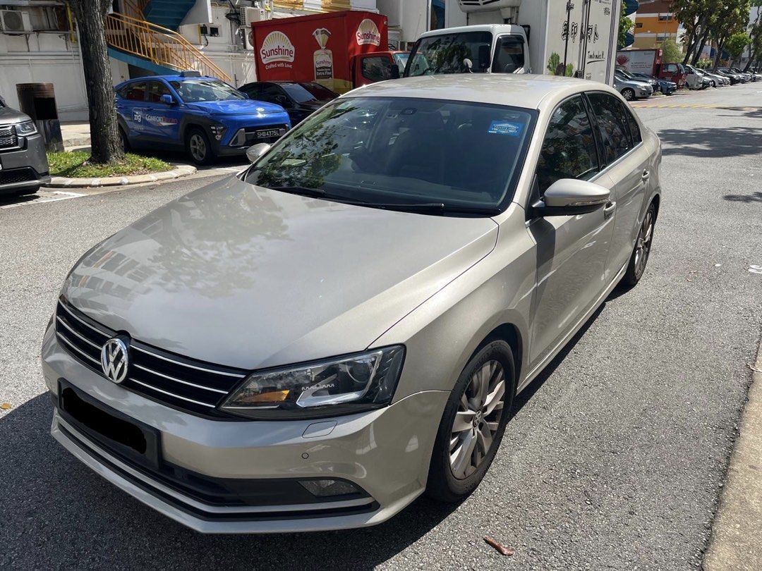 Volkswagen Volkswagen Jetta GP 1.4A TSI Highline Auto (Category: Used Commercial Vehicles for Sale) located in Singapore. Submitted by ferooo (Listing ID 1435459405, Image 1). Description: 🚗 Car Listing Description Jetta 1.4A TSI Highline Well maintained unit, smooth drive, no major repairs needed. Just charged fuel pump and battery and did servicing, can go up to 750-800km per full tank. Current scrap value: ~$17,695 (as of May 2026) PARF rebat