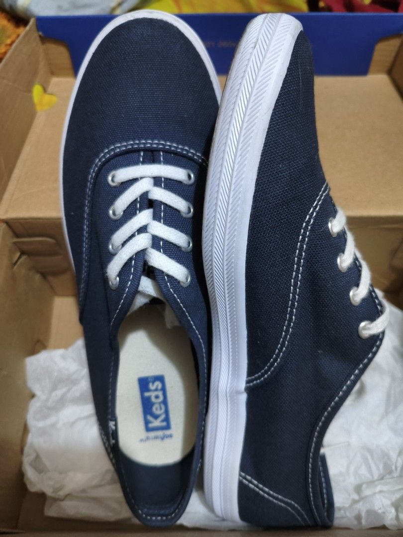 Keds Champion OC Deep Navy Sneakers (Category: Sneakers) located in Manila. Submitted by lhen2x (Listing ID 1435421005, Image 2). Description: - Keds Champion OC Deep Navy sneakers - Size: 6.5 - Color: Navy blue canvas with white laces and soles - Features Keds logo on insole and heel - Comes with original box - Used once.