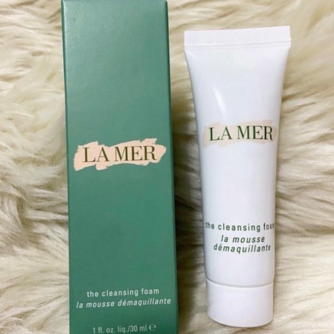La Mer The Cleansing Foam 30ml (Category: Face Care) located in Paranaque City. Submitted by accentsph (Listing ID 1435356521, Image 1). Description: This size is valued at 1,600 PESOS! What it is: A gentle cleanser that purifies even delicate, sensitive skin, drawing out impurities and excess oil, leaving skin soft, hydrated, and healthy looking. Skin Type: Normal, Dry, Combination, and Oily Skincare Concerns: Dryness, Fine lines and wrinkles, P