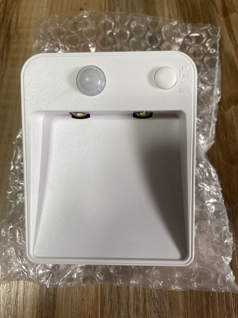 LED - Motion Sensor Night Light442152190047037443