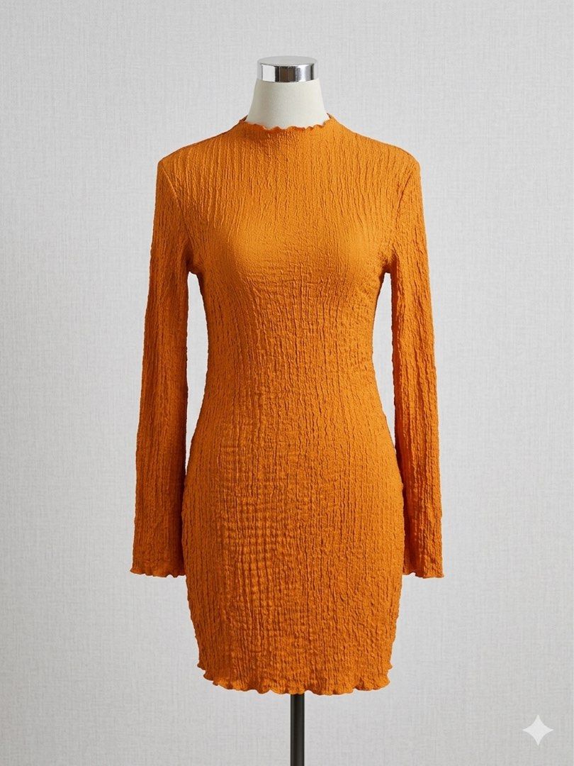 Lefties Orange Textured Dress Small (Category: Dresses) located in Manila. Submitted by repeat_finds_ph (Listing ID 1435419962, Image 1). Description: Dress are like new Brand : Lefties Size : Small 📍Valenzuela City Payment First Basis Shipping : J&T Metro Manila - 75.00 Luzon - 95.00 Visayas/Mindanao- 115.