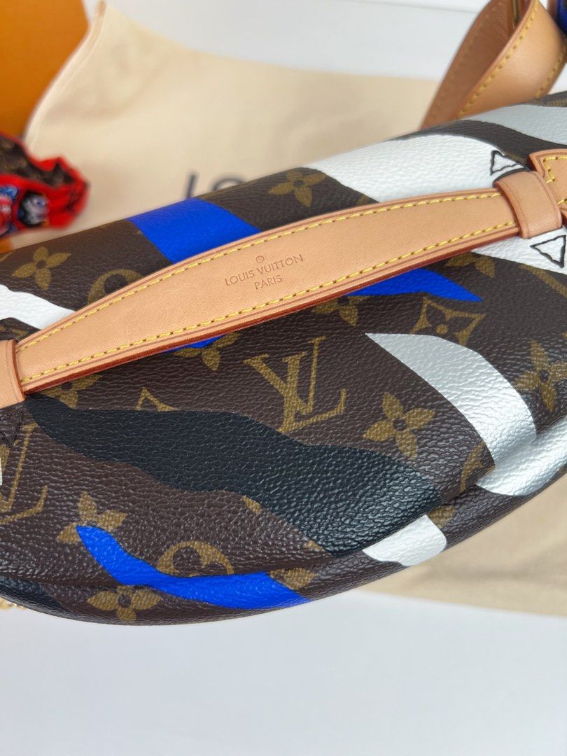 Louis Vuitton Limited Edition Monogram Bumbag (Category: Luxury Bags & Wallets) located in Paranaque City. Submitted by sugahmomma (Listing ID 1435503621, Image 3). Description: Thanks for your interest in this item. Price posted is the LAST PRICE. Prices are based on the brand, quality and condition of the items. I don’t do meet-ups because of my busy schedule. Please read item info below: 🔥Louis Vuitton Limited Edition Monogram Bumbag Authenti