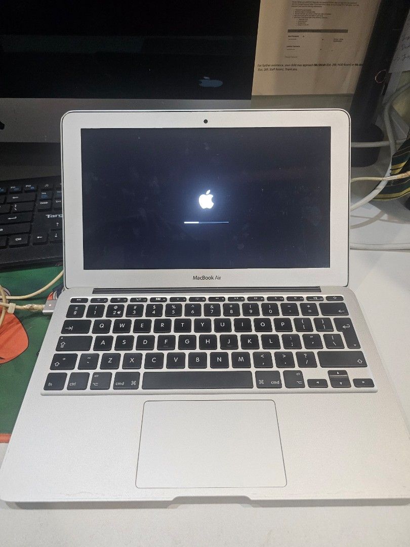 MacBook Air (11-inch, Early 2015)