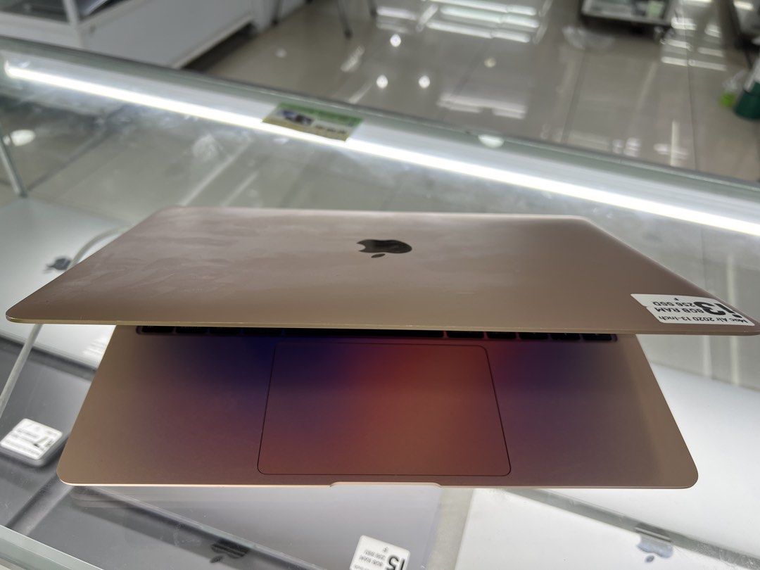 MacBook Air 2020 13-inch (Category: Laptops & Notebooks) located in Manila. Submitted by vaniextura (Listing ID 1435437795, Image 2). Description: - MacBook Air 2020 - 13-inch display - Gold color - i3 processor - 8GB RAM - 256GB SSD.