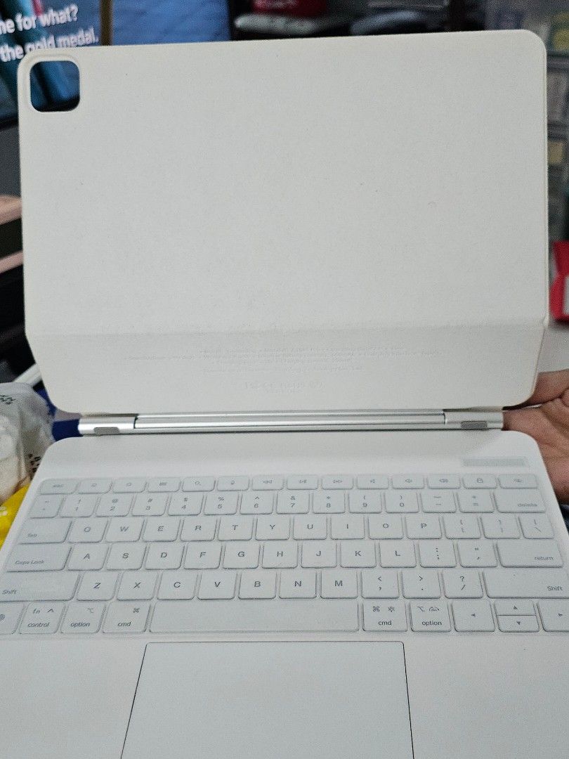 Magic Keyboard for iPad Air 13" or  Pro 12.9"