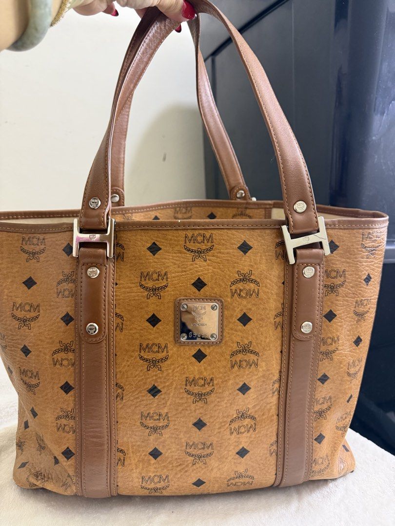 mcm tote with white tag (Category: Luxury Bags & Wallets) located in Cebu City. Submitted by cloverseven23 (Listing ID 1435447843, Image 1). Description: .