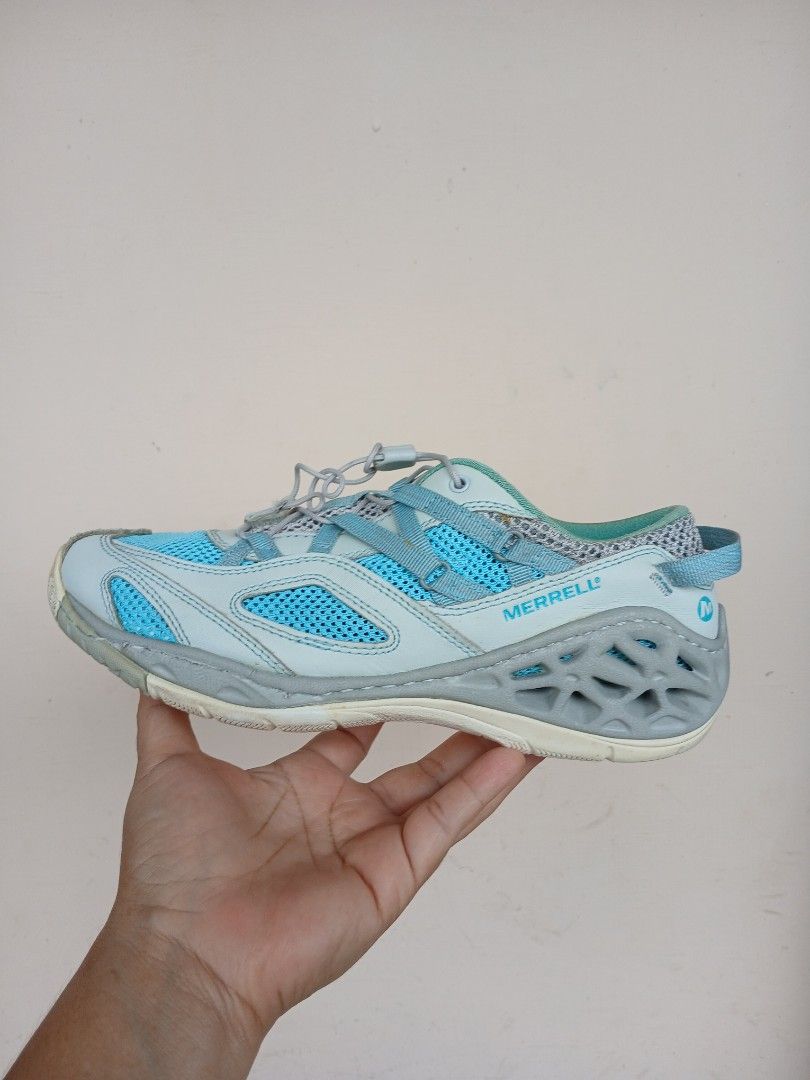 Merrel Amphibianna Lace Sneaker (Last Price) (Category: Sneakers) located in Zamboanga. Submitted by corneliasbags (Listing ID 1435402207, Image 1). Description: -size 37.5 EUR -no tear , no tanggal -minimal heeldrag -nakastitched napo ang midsole -color rate 8.5/10 -Last Price 750+sf (non negotiable).
