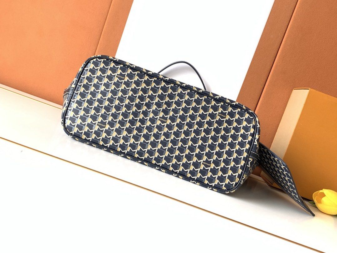 MOYNAT TOTE PM BLUE (Category: Luxury Bags & Wallets) located in Pasig City. Submitted by wmsbags_2 (Listing ID 1435452828, Image 3). Description: VIP HANDMADE ✅Perfect workmanship ✅Fully handmade & Handstitch ✅Fine stamp & Code ✅100% Hardware materials structured ✅Real Leather ✅We do deliver (any).