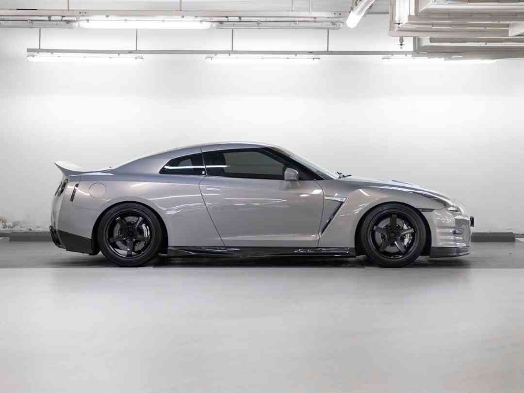 Nissan GTR 3.8 High Black Edition (A) (Category: Used Cars) located in Singapore. Submitted by csgkaisha (Listing ID 1435444687, Image 3). Description: Brand New AlphraRex Headlights & Taillights, Akrapovic Legal Exhaust, Everything in the interior is brand new, Alcantara Full Rewrap, No expenses spared, No repairs needed at all, Viewing strictly by appointment basis only Features: 3.8L V6 Twin Turbocharged Engine, 6 Speed Dual Clutch Automatic G