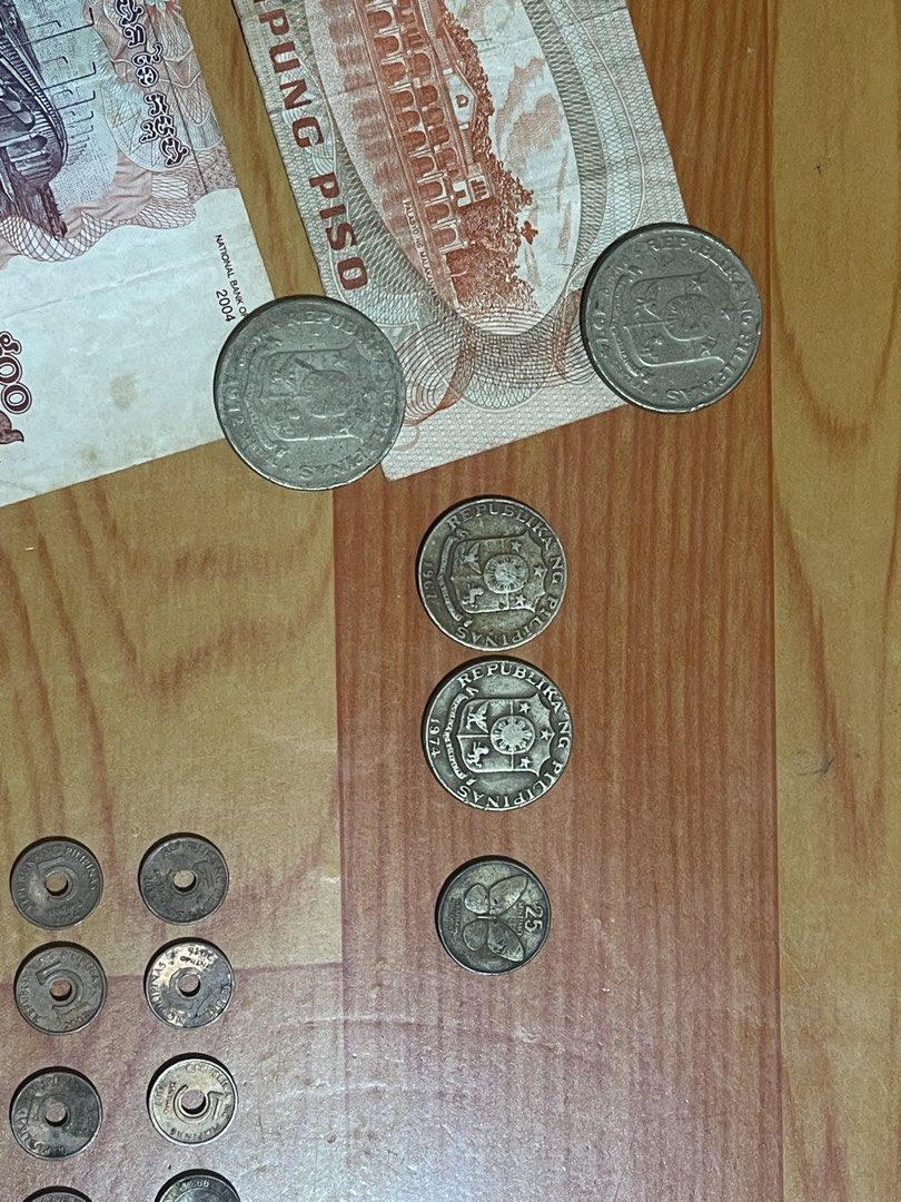 Old money bill and coins (Category: Currency) located in Taguig. Submitted by pureearth.75dd6c (Listing ID 1435471140, Image 2). Description: -old paper money and coins -20 peso bill and 500 cambodian bill plus Ph old coins. For take it all for 2500 Meet up: Bicutan area.