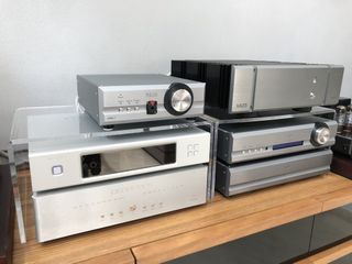 (Category: ) located in . Submitted by audiophile_cat (Listing ID 1435387219, Image 1). Description: .