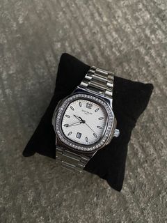 (Category: ) located in . Submitted by thrifttodays. (Listing ID 1435360202, Image 1). Description: .