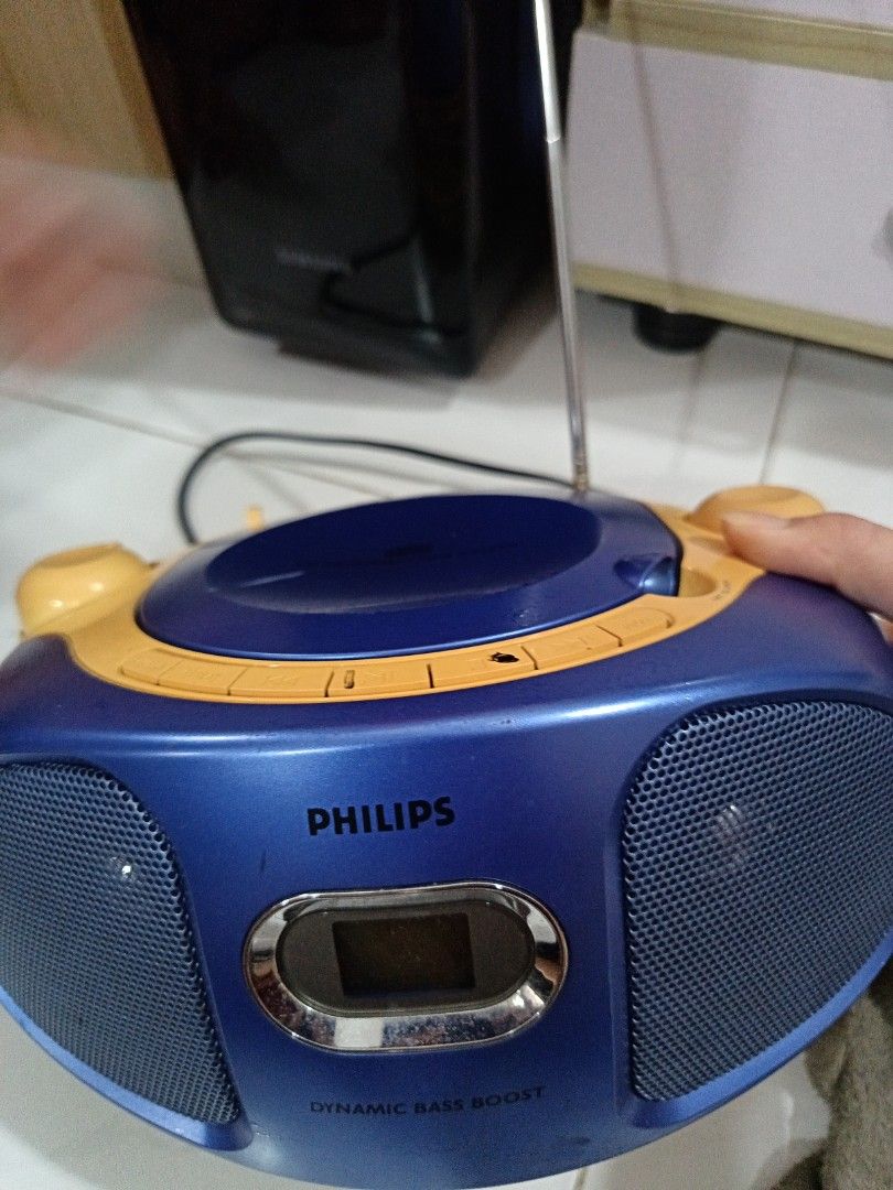 Philips Portable CD Player with Radio