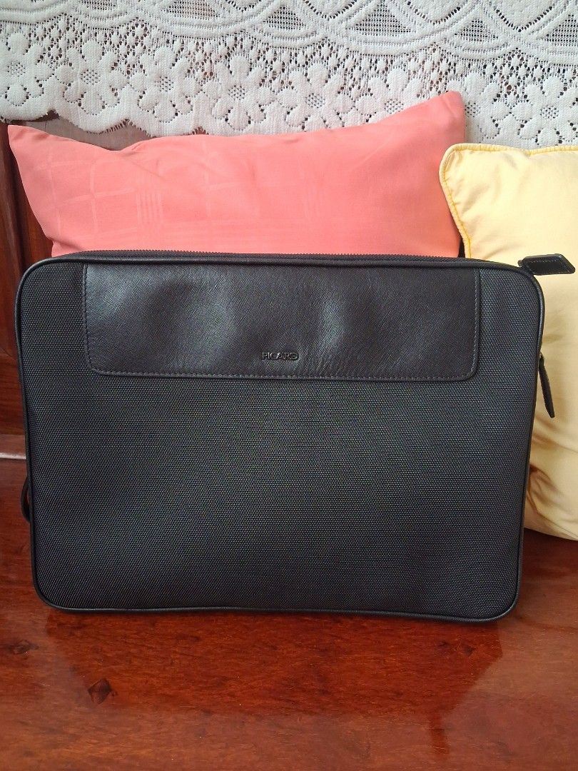 Picard Laptop Bag - Black442123974304092160