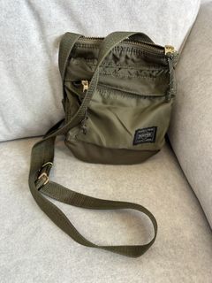 （分類：）位於 。 由 chachamusic 提交（商品編號 1435387538，圖片 1）。簡介： 。