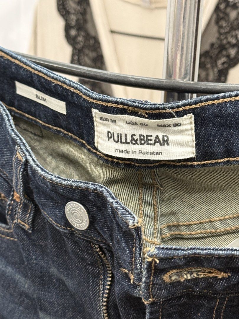 Pull&Bear Slim Fit Jeans (Category: Jeans) located in Manila. Submitted by xyrilpand01715 (Listing ID 1435371147, Image 2). Description: - Pull&Bear slim fit jeans - Dark wash - Button and zipper closure - Classic five-pocket design - Size: EUR 38, USA 30, MEX 30 - Made in Pakistan.