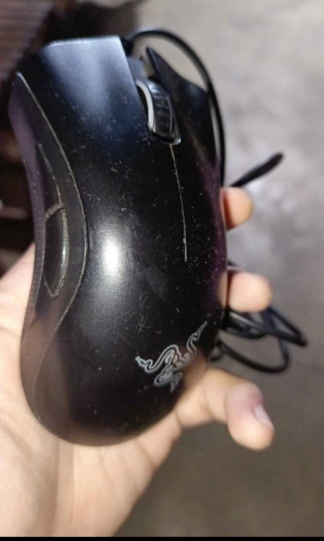 Razer Deathadder Essential (Category: Mouse & Mousepads) located in Caloocan City. Submitted by reymonresurreccion (Listing ID 1432264298, Image 1). Description: Razer Deathadder Essential Used No Defect Small Dents.