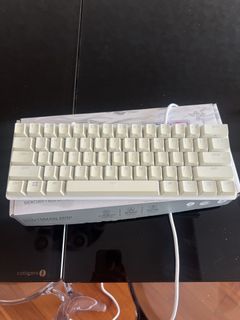 （分類：）位於 。 由 viviennel852 提交（商品編號 1435393402，圖片 1）。簡介： 。